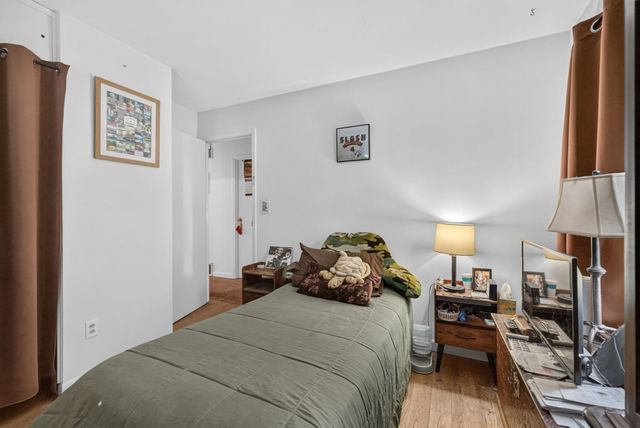 24 Mccabe St, Dartmouth, MA 02748