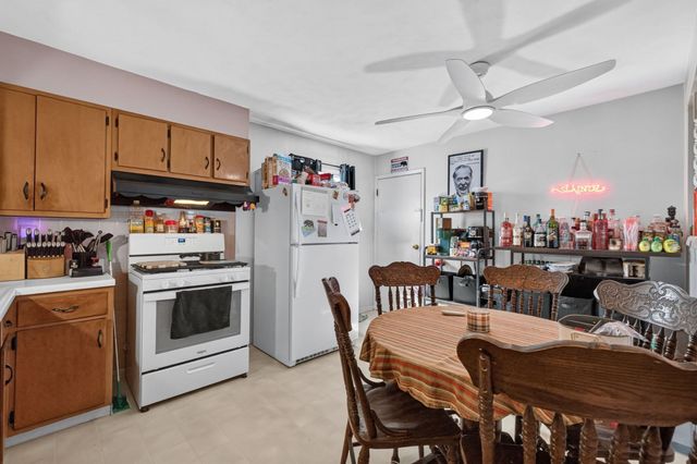 24 Mccabe St, Dartmouth, MA 02748