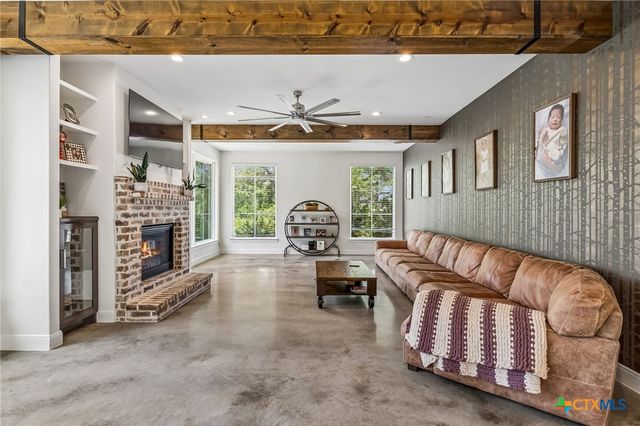 521 Rittimann Road, Spring Branch, TX 78070