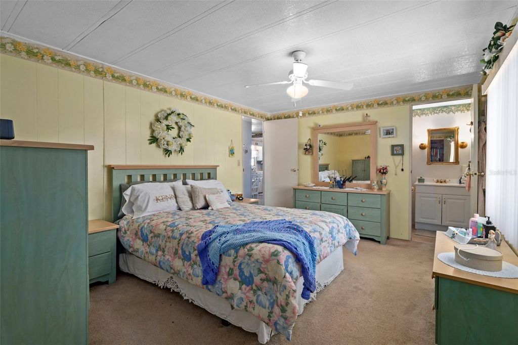 Image 22 of property listing at 8430 HIGHPOINT BOULEVARD, Brooksville, FL 34613