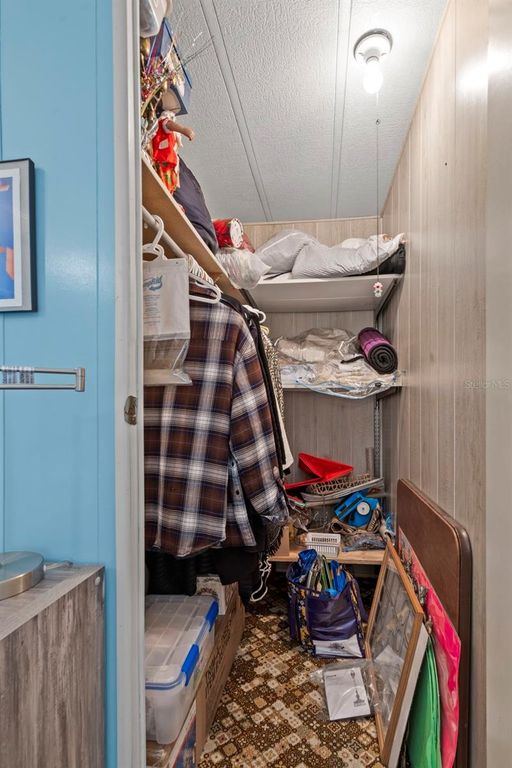 Image 28 of property listing at 8430 HIGHPOINT BOULEVARD, Brooksville, FL 34613