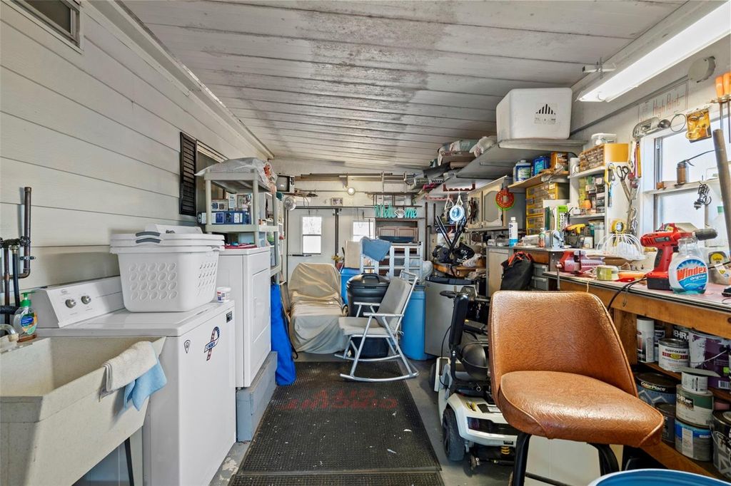 Image 31 of property listing at 8430 HIGHPOINT BOULEVARD, Brooksville, FL 34613