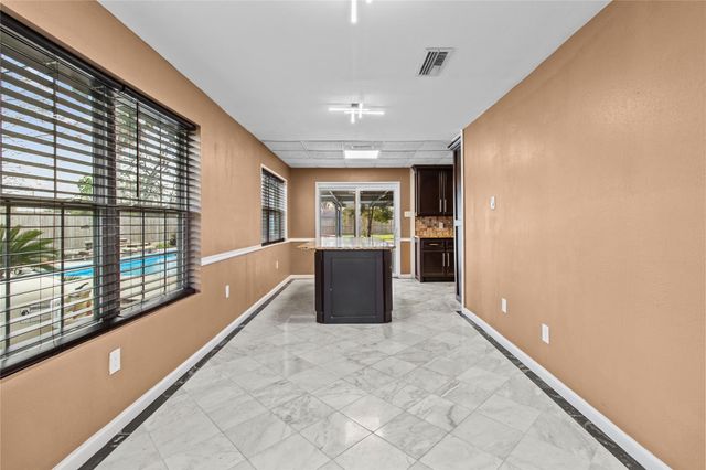 505 S Burnett Drive, Baytown, TX 77520