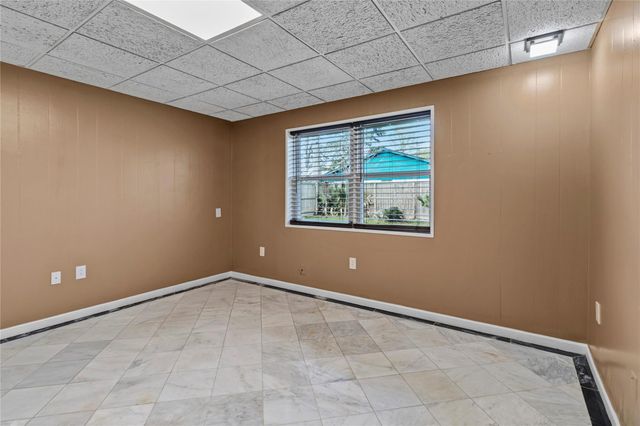 505 S Burnett Drive, Baytown, TX 77520