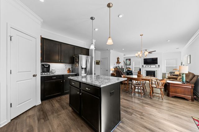 229 Stonewall Dr, Columbia, TN 38401