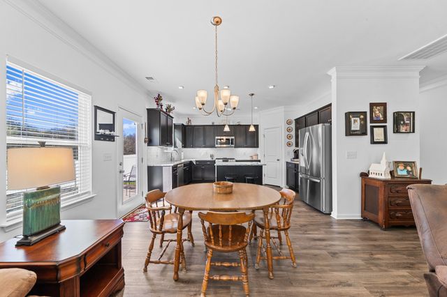 229 Stonewall Dr, Columbia, TN 38401