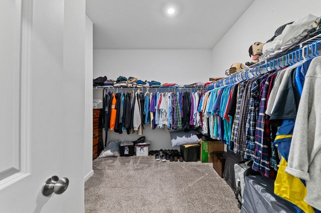 229 Stonewall Dr, Columbia, TN 38401