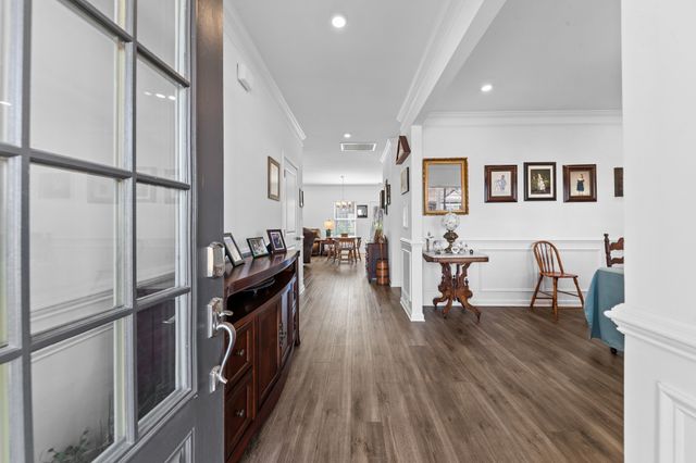 229 Stonewall Dr, Columbia, TN 38401