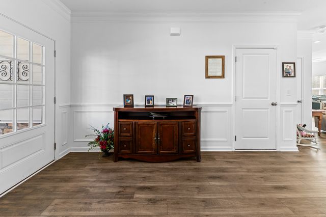 229 Stonewall Dr, Columbia, TN 38401