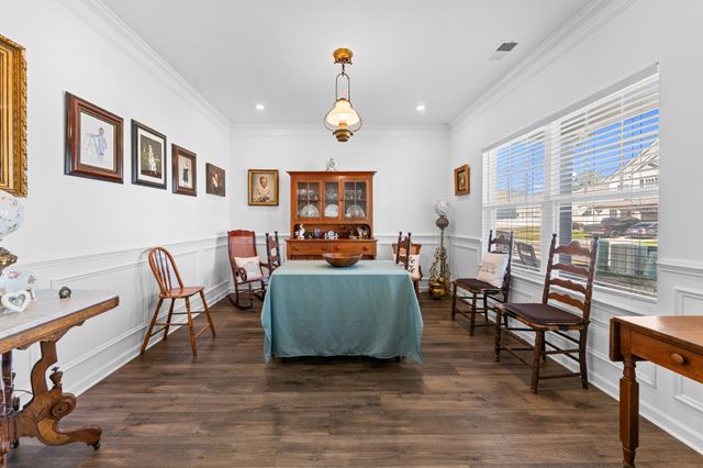 229 Stonewall Dr, Columbia, TN 38401