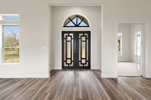 649 Legend Park, Castroville, TX 78009