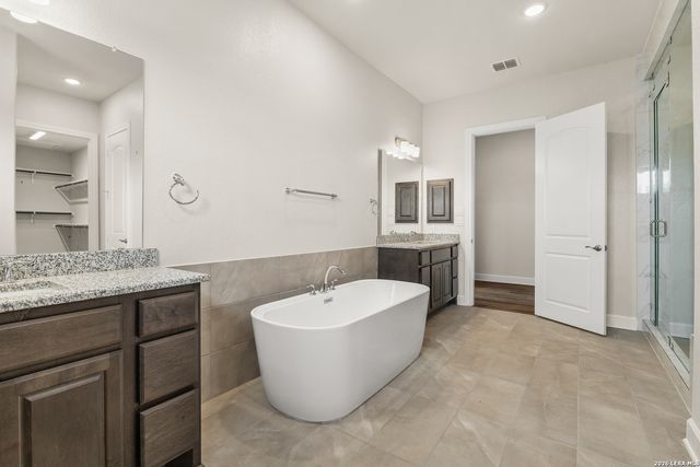 649 Legend Park, Castroville, TX 78009