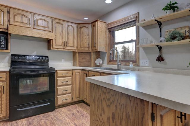 8599 WINNCREST ROAD, Neenah, WI 54956