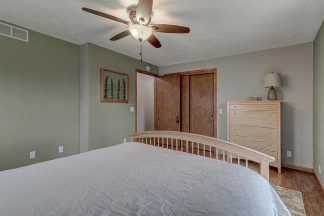 8599 WINNCREST ROAD, Neenah, WI 54956