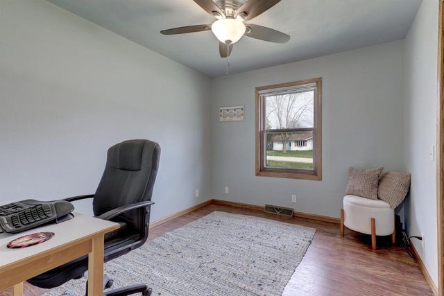 8599 WINNCREST ROAD, Neenah, WI 54956