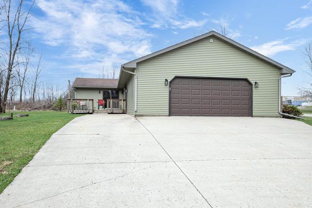 8599 WINNCREST ROAD, Neenah, WI 54956
