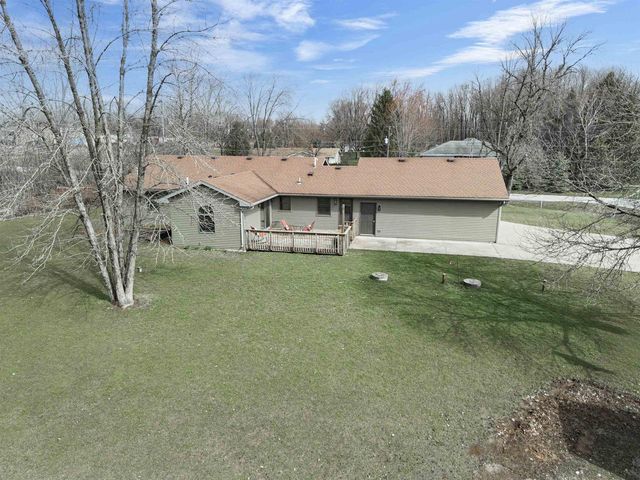 8599 WINNCREST ROAD, Neenah, WI 54956