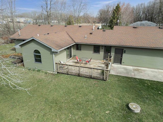 8599 WINNCREST ROAD, Neenah, WI 54956