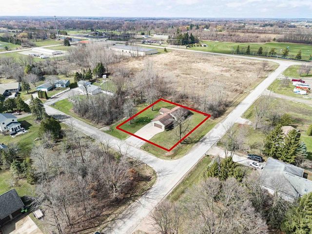 8599 WINNCREST ROAD, Neenah, WI 54956