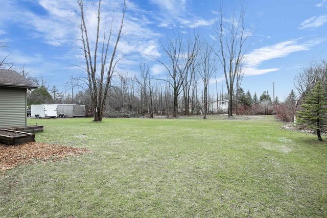 8599 WINNCREST ROAD, Neenah, WI 54956