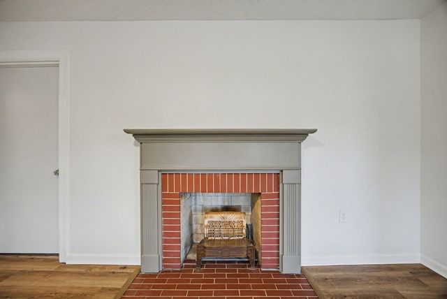 300 E Maple Street, Nicholasville, KY 40356