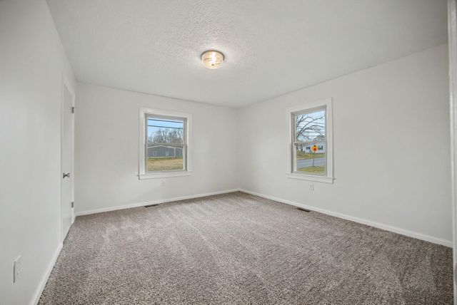 300 E Maple Street, Nicholasville, KY 40356