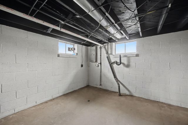 300 E Maple Street, Nicholasville, KY 40356