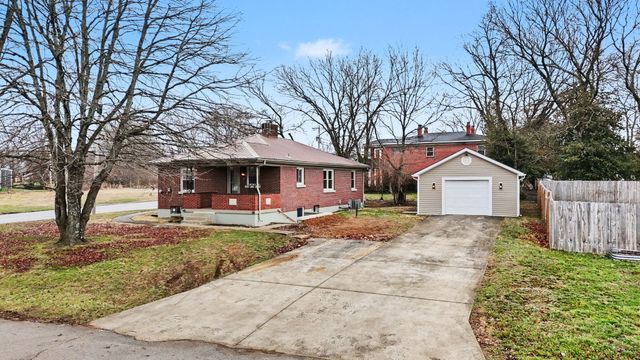 300 E Maple Street, Nicholasville, KY 40356