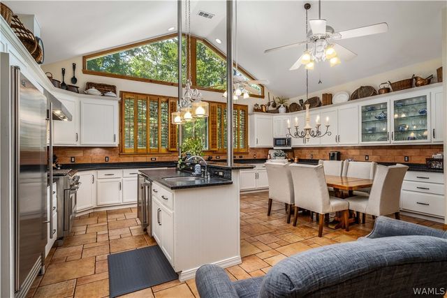 13447 Rocky Ridge, Northport, AL 35475