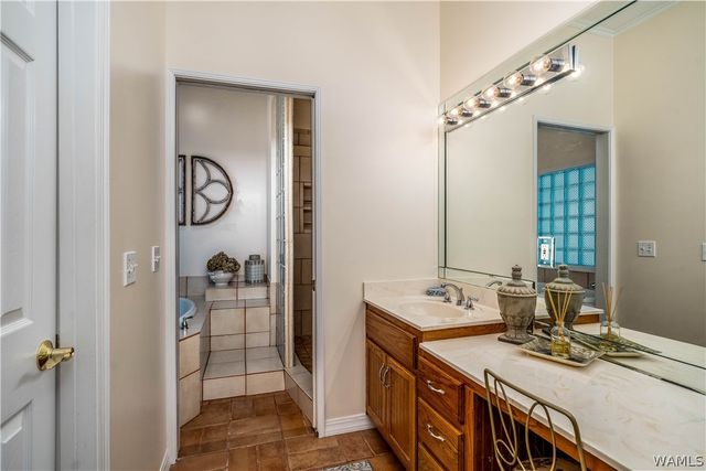 13447 Rocky Ridge, Northport, AL 35475