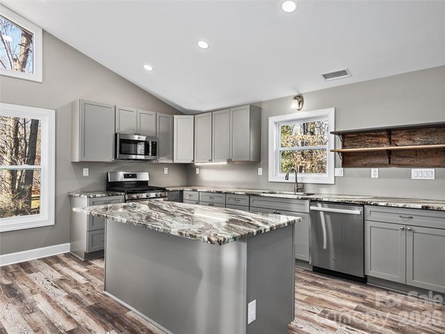 611 Peniel Road, Columbus, NC 28722