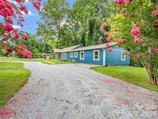 611 Peniel Road, Columbus, NC 28722