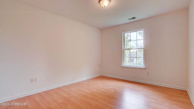 109 Woodland Drive, Aberdeen, NJ 07747
