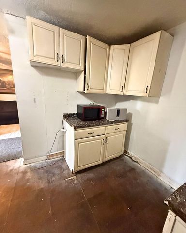 1622 Aspen ST, Roanoke, VA 24017