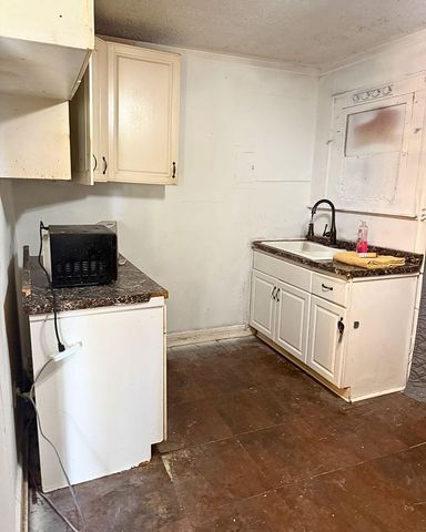 1622 Aspen ST, Roanoke, VA 24017