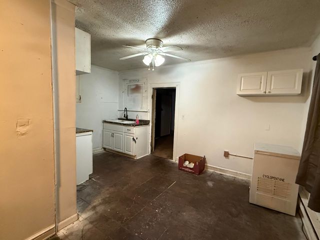 1622 Aspen ST, Roanoke, VA 24017