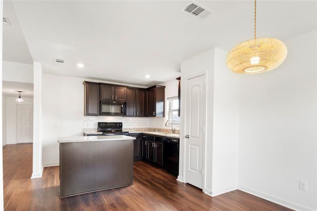 4014 Lakeview Drive, Sanger, TX 76266