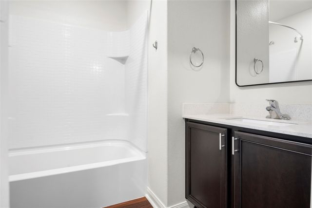 4014 Lakeview Drive, Sanger, TX 76266