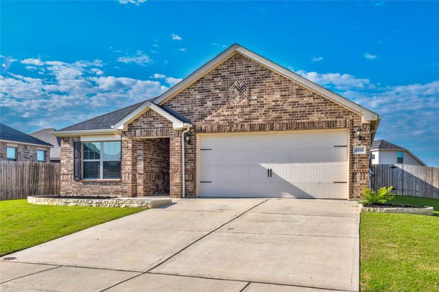 4014 Lakeview Drive, Sanger, TX 76266