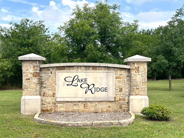 4014 Lakeview Drive, Sanger, TX 76266