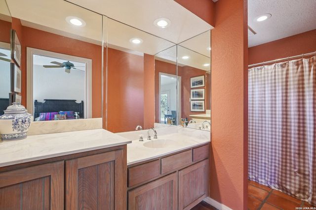 193 Rim Rock Circle W, Hunt, TX 78024