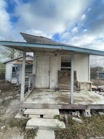 129 Jesse, San Antonio, TX 78237