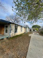 129 Jesse, San Antonio, TX 78237