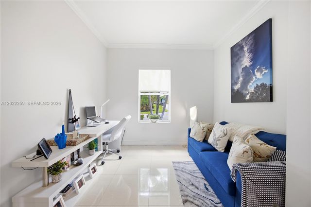 105 NE 28th Ct, Wilton Manors, FL 33334