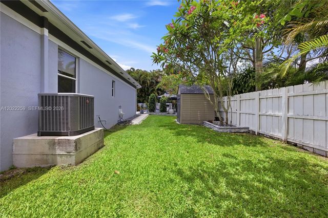 105 NE 28th Ct, Wilton Manors, FL 33334
