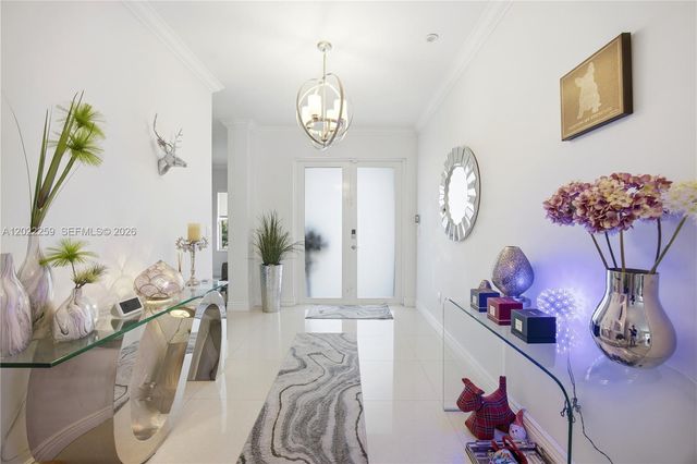 105 NE 28th Ct, Wilton Manors, FL 33334