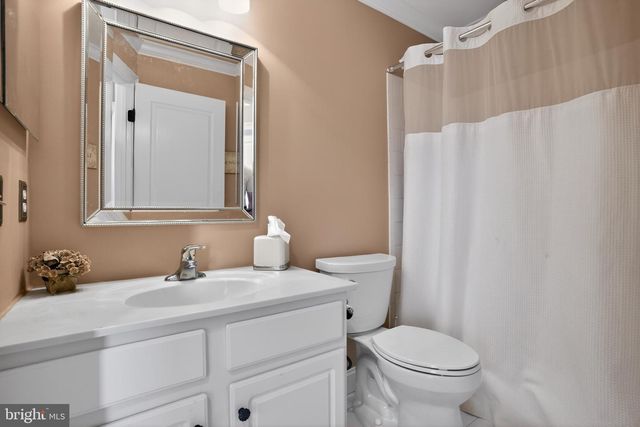 4 ADDISON CT, Doylestown, PA 18901