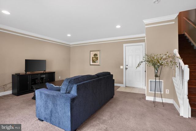 4 ADDISON CT, Doylestown, PA 18901