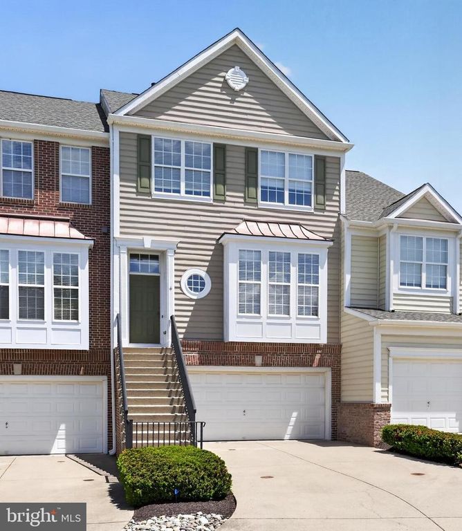 4 ADDISON CT, Doylestown, PA 18901