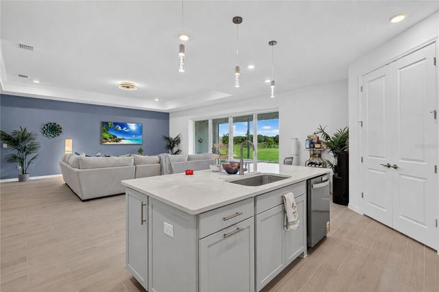 5503 BANYAN BAY ROAD, St Cloud, FL 34771